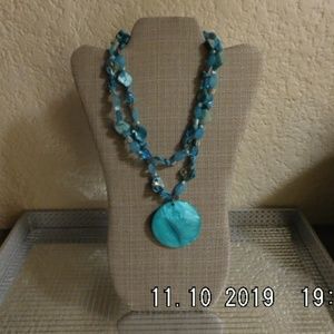 Turquoise beaded fashion necklace